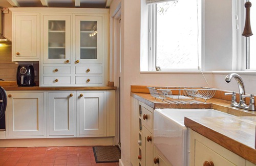 Llanybydder Cottage | 2 bedroom accommodation in Cwrt-newydd