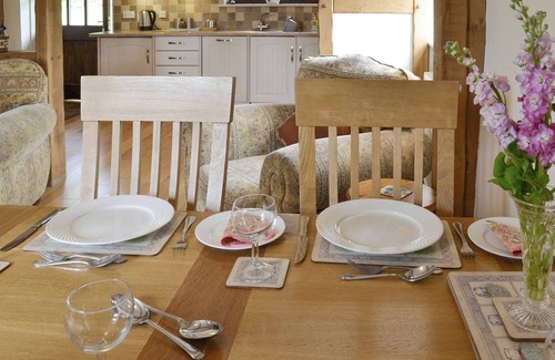 East Meon Cottage | 2 bedroom accommodation in East Meon, Petersfield