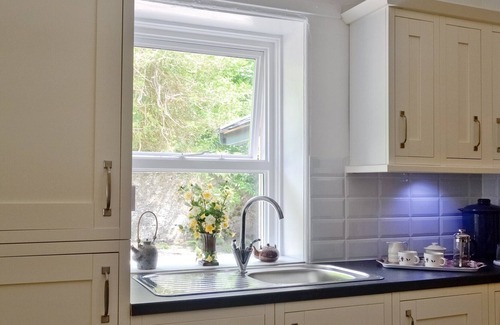 Kilcreggan Cottage | 2 bedroom accommodation in Cove, near Helensburgh