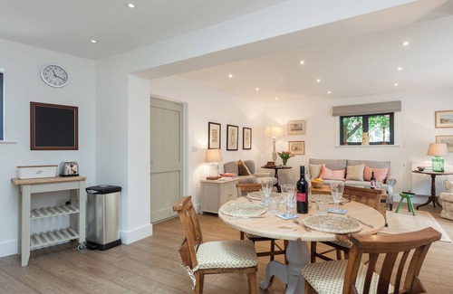 West Meon Cottage | 2 bedroom accommodation in Beauworth, near Alresford