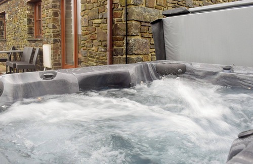 Felinfach Cottage | 2 bedroom accommodation in Mydroilyn, near Aberaeron