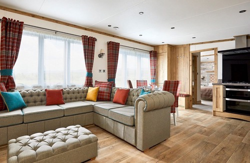Frampton House | 2 bedroom accommodation in Hubbert’s Bridge, near Boston