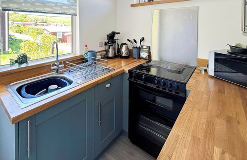 Llanybri Cottage | 2 bedroom accommodation in Llangain, near Carmarthen