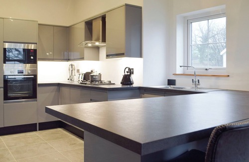 Whitland Cottage | 2 bedroom accommodation in Glandwr, near Narbeth