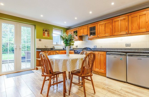 Bintree Cottage | 2 bedroom accommodation in Bintree, near Melton Constable