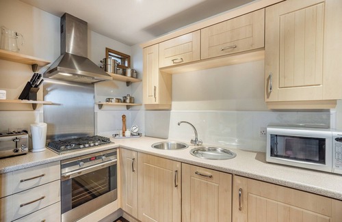 Grimsby Cottage | 2 bedroom accommodation in Holton-Le-Clay, near Cleethorpes