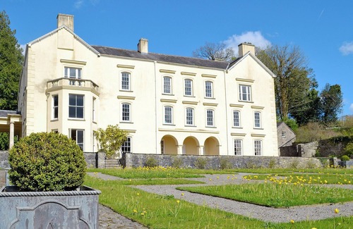 Llannon Cottage | 2 bedroom accommodation in Llannon, near Llanelli