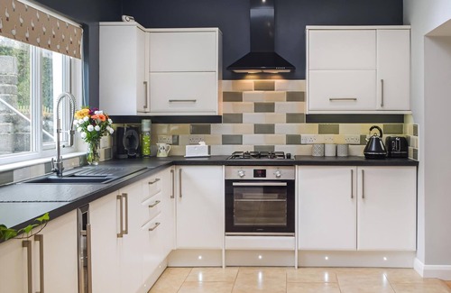 Neyland Cottage | 2 bedroom accommodation in Neyland