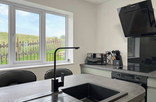 Alton Cottage | 2 bedroom accommodation in Alton