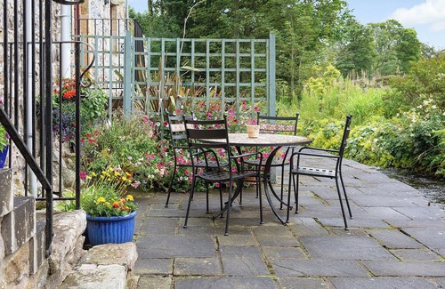 Kinross Cottage | 2 bedroom accommodation in Kinross, near Perth