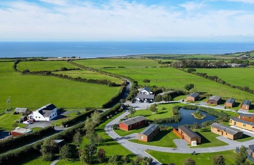 Llansantffraed Ski Chalet | 2 bedroom accommodation in Llanon