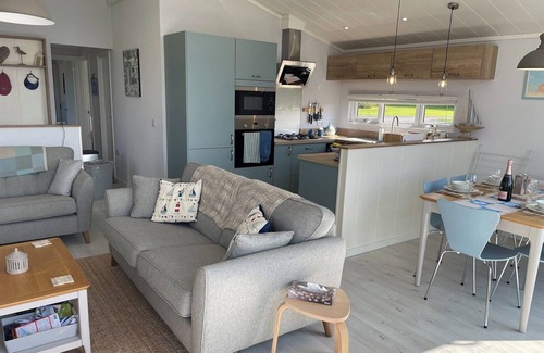 Llansantffraed Ski Chalet | 2 bedroom accommodation in Llanon
