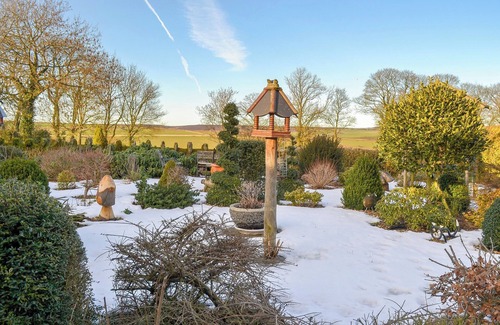 Lockton Cottage | 2 bedroom accommodation in Lockton, near Pickering