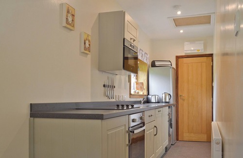 Tansley Cottage | 2 bedroom accommodation in Lumsdale, Tansley Wood, near Matlock