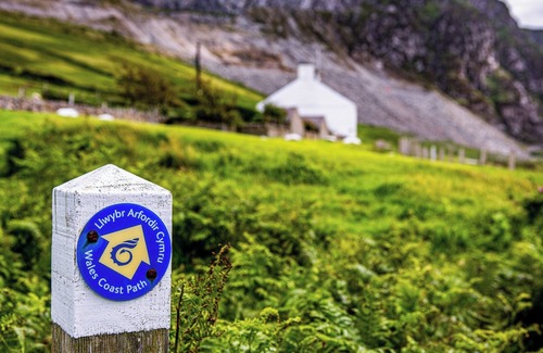 Trefor Cottage | 2 bedroom accommodation in Trefor