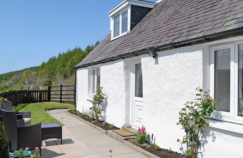 Lairg Cottage | 2 bedroom accommodation in Linside, near Dornoch