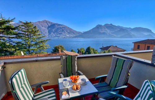 Acquaseria Apartment | 2-Bedroom Airconditioned Lakeview Apartment