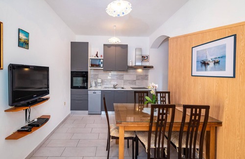 Rovanjska Apartment | 2 bedroom amazing apartment in Modric