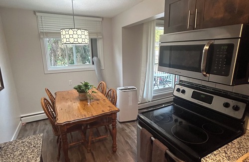 St. Albert Apartment | 2 bedroom apartment by the Sturgeon River