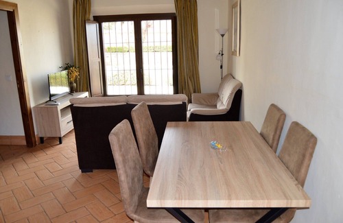 Aliseda Apartment | 2 bedroom apartment