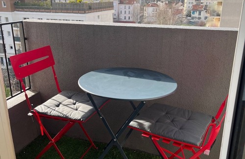Cœur de Ville Apartment | 2 Bedroom Apartment in Courbevoie