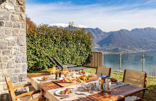 Parzanica Apartment | 2 Bedroom Apartment in Spiglia