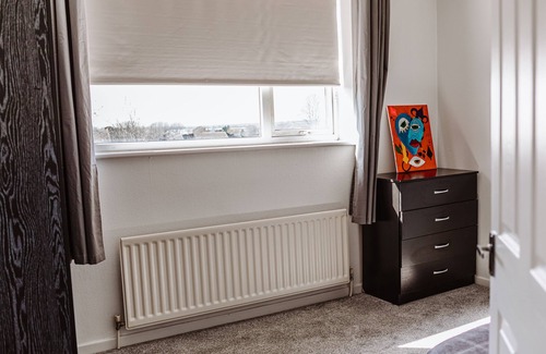 Weston by Wellend Apartment | 2 Bedroom Apartment near JLR, Coventry Airport and more