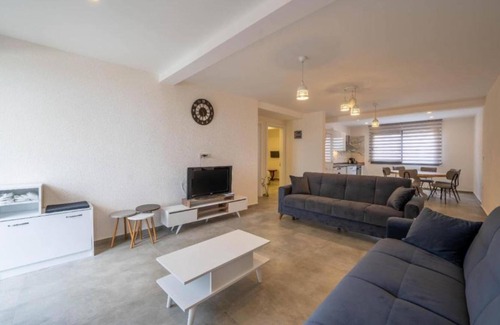 Ortakent Apartment | 2 Bedroom Apartment, on the beach in Yahsi