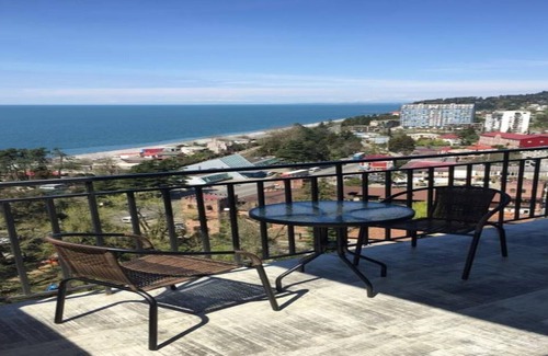 Makhinjauri Apartment | 2 Bedroom Apartment with a Beautiful View at the Ocean