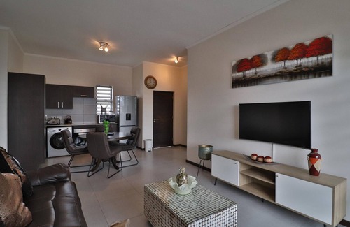 Greater Johannesburg Metropolitan Area Apartment | 2 Bedroom Apartment in Jackal Creek
