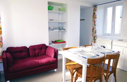 Deux-Jumeaux House | 2 bedroom awesome home in Deux-Jumeaux