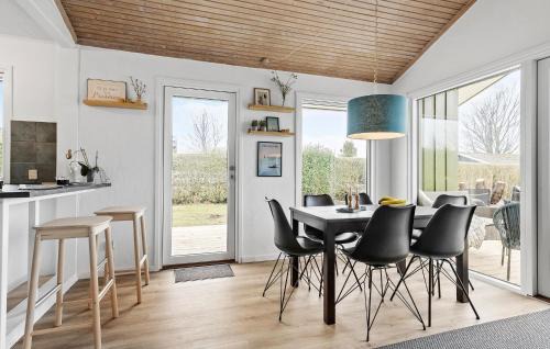 Skastrup Strand House | 2 Bedroom Awesome Home In Bogense