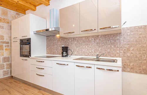 Drnis House | 2 bedroom beautiful home in Drinovci