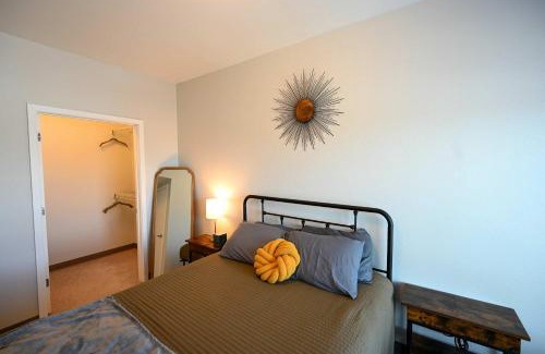 Historic Southwest Apartment | 2 Bedroom Brand New Apartment Near Mayo, Park Free