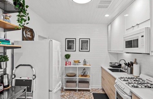 Historic Ybor House | 2 Bedroom Bungalow in Historic Ybor City, Steps from 7th ave