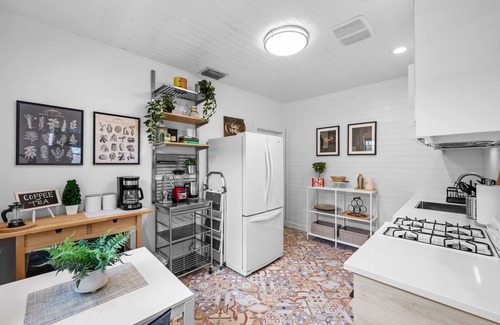 Historic Ybor House | 2 Bedroom Bungalow in Historic Ybor City, Steps from 7th ave