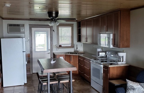 Battle Lake Cabin | 2-Bedroom Cabin On Otter Tail Lake - (Cabin #14) (1/2 Of Duplex)