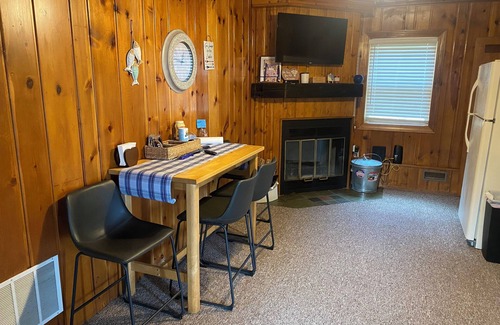 Greenbush Cabin | 2 bedroom Cabin, perfect beach getaway