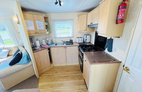 Bembridge House | 2 Bedroom Caravan SHS3, Sandhills, Bembridge