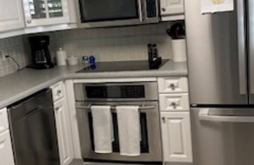 Fort Pierce Condo | 2-bedroom condo, Ocean village Hutchinson Island,Golf, Tennis, Fitness rm, Tiki