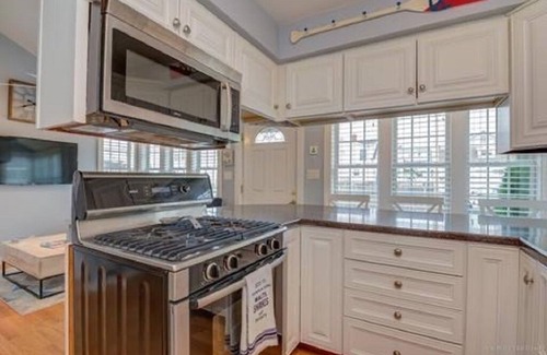 Wells Beach House | 2 Bedroom Condo steps to beautiful Wells Beach!