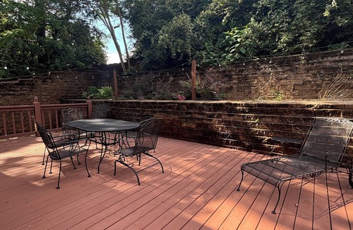 Oxford Condo | 2-bedroom condo walk to campus Ole Miss baseball, basketball, softball and more.