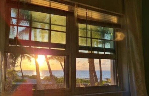 Creek House | 2 bedroom Cottage by the Sea