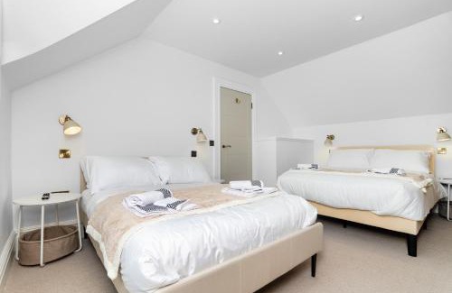 Newbattle House | 2 Bedroom Cottage-Free Parking