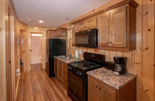 Lower Township Cabin | 2-bedroom Cottage in Cape May Premier Family Campground- Minutes from Wildwood!