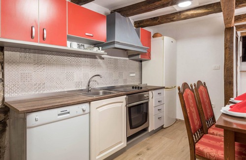 Jurdani House | 2 bedroom cozy home in Jurdani