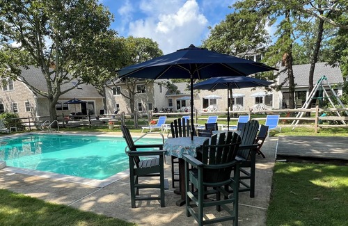 Katama House | 2-bedroom home with Pool and Tennis/Pickleball Court