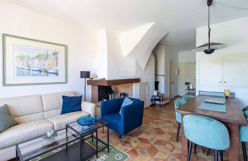 Port Grimaud House | 2 bedroom house in Port Grimaud - canal view, 15m-mooring, WIFI