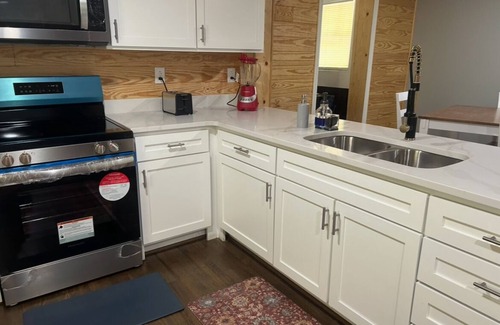 New Castle House | 2- Bedroom House Newly Remodeled nRelaxing Escape