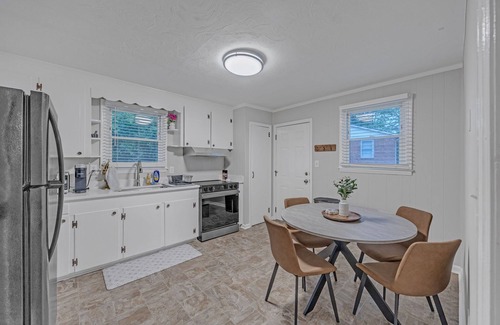 Arcadia House | 2-bedroom house - Safe & Quiet